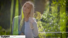 Teenie Decides To Surprise Professor Gif - Amatuer Massive Cocks Pounding Pussy Porn Gifsnaked Making Love Gif